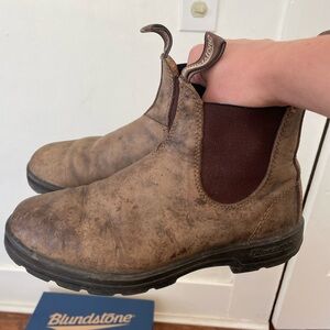 Rustic Brown Blundstones